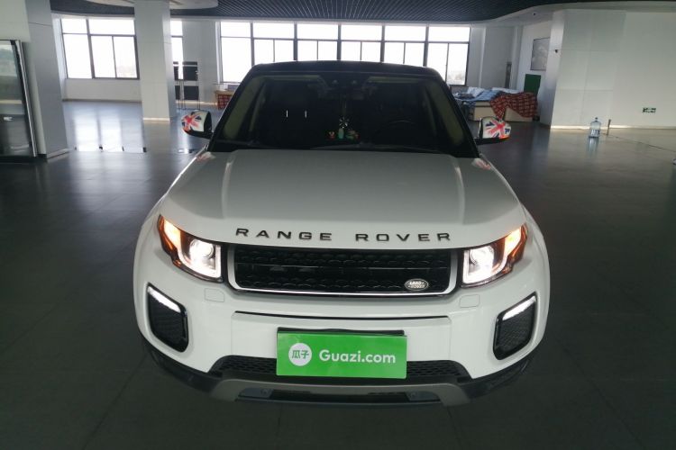 路虎 揽胜极光 2016款 2.0T SE PLUS 智享版车身外观2