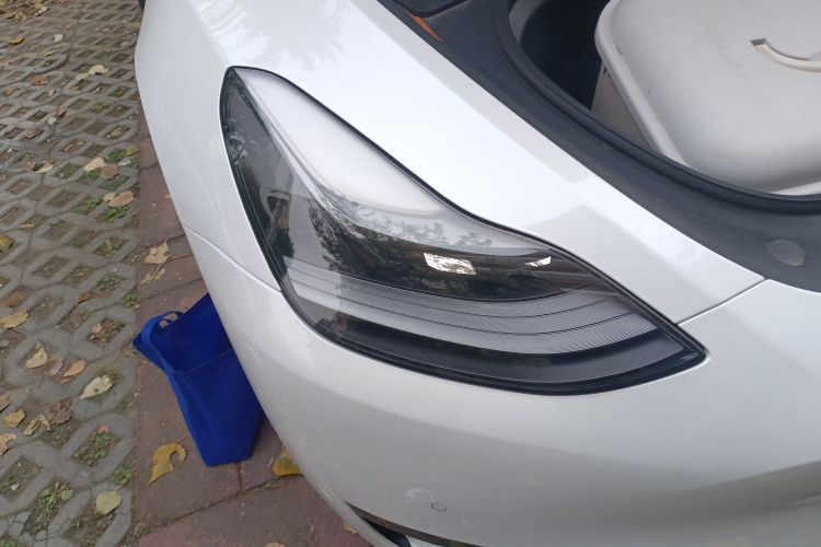 特斯拉 Model Y 2022款 改款 后轮驱动版车身外观8