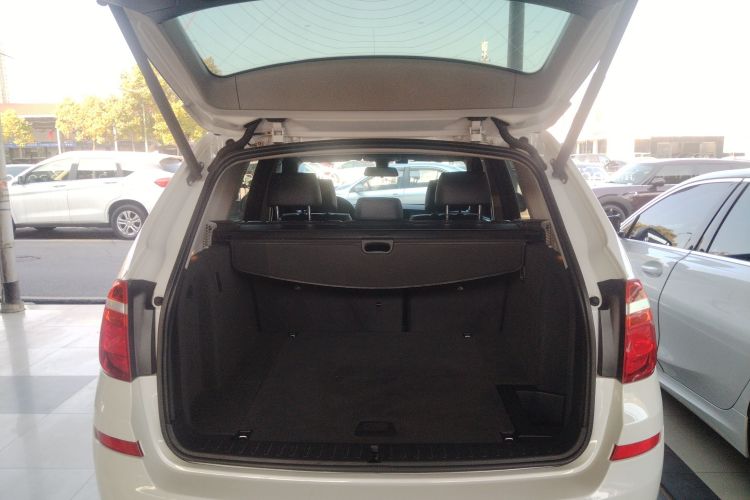 宝马X3(进口) 2016款 sDrive20i机舱底盘23