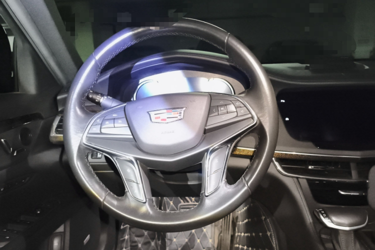 凯迪拉克CT6 2017款 28T 豪华型中控内饰13