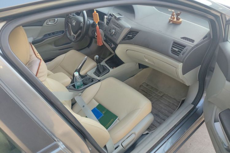 本田 思域 2012款 1.8L 手动舒适版局部细节9005