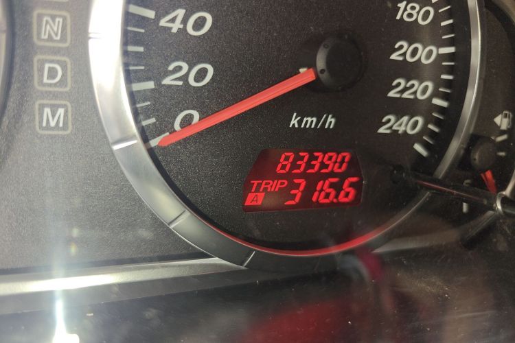 马自达6 2011款 2.0L 自动时尚型中控内饰15