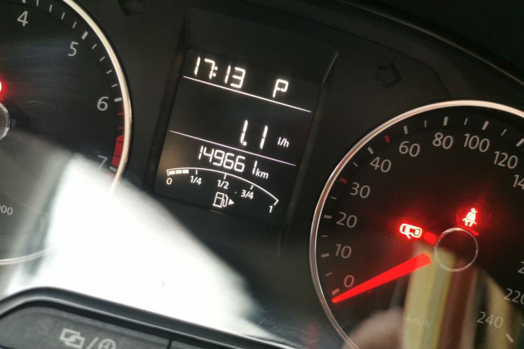 大众 Polo 2014款 1.4L 自动舒适版中控内饰15