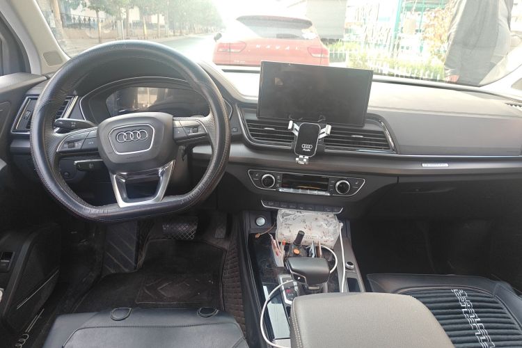 奥迪Q5L 2022款 改款 45T 豪华动感型中控内饰7002