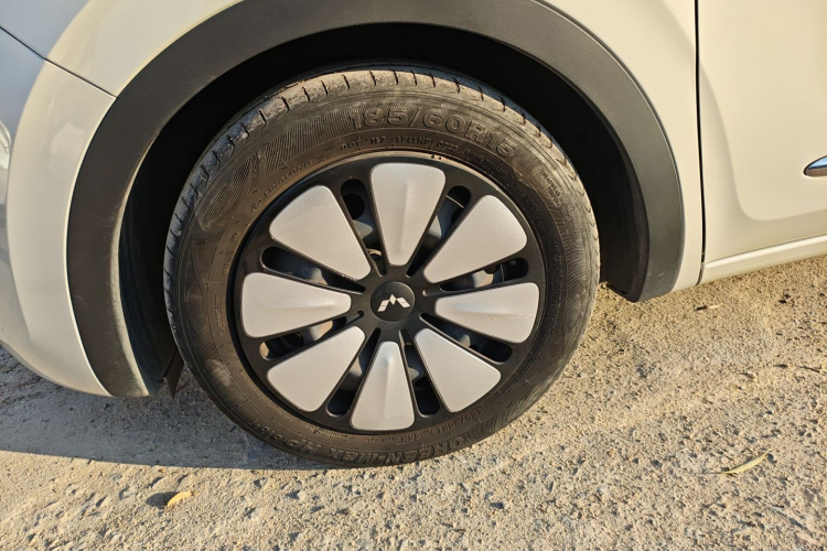 五菱汽车 五菱缤果 2023款 333km 灵犀互联款车身外观6007