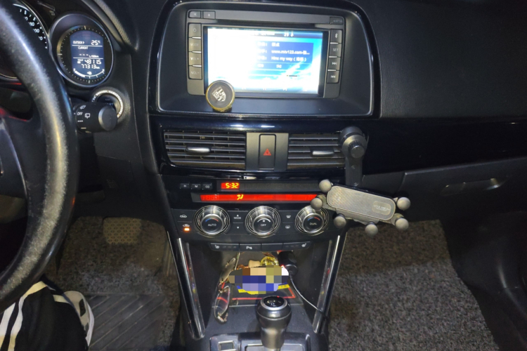 马自达CX-5 2013款 2.0L 自动四驱尊贵型中控内饰16