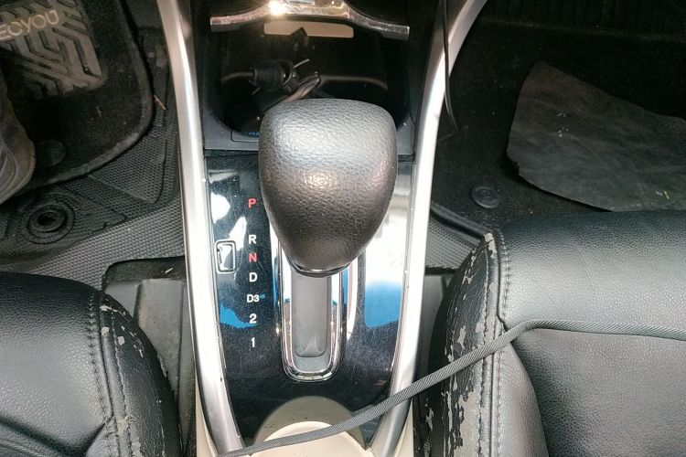 本田 凌派 2013款 1.8L 自动豪华版中控内饰18