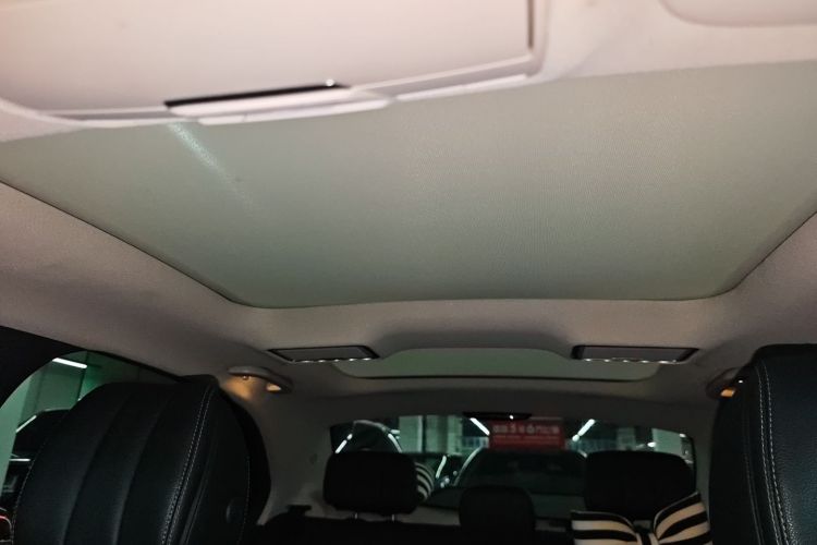 奔驰C级 2017款 C 200 L 运动版中控内饰22