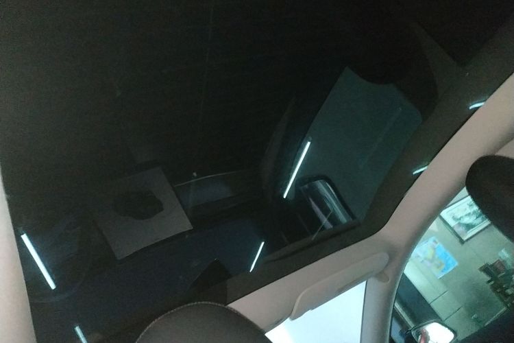 特斯拉 Model Y 2022款 改款 后轮驱动版局部细节22