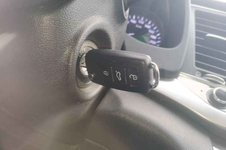 现代 领动 2016款 1.6L 自动智炫·精英型中控内饰11