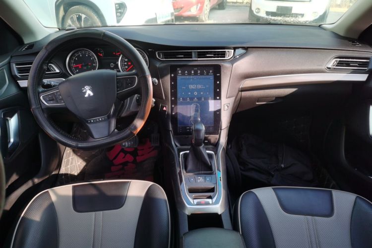 标致408 2016款 1.6T 自动豪华版中控内饰12