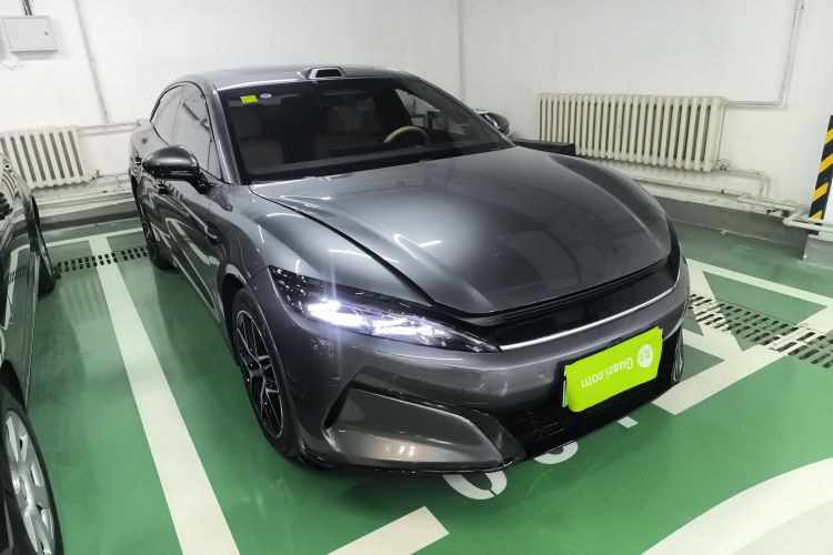 比亚迪 汉L 2025款 DM-p 四驱激光雷达旗舰型车身外观3