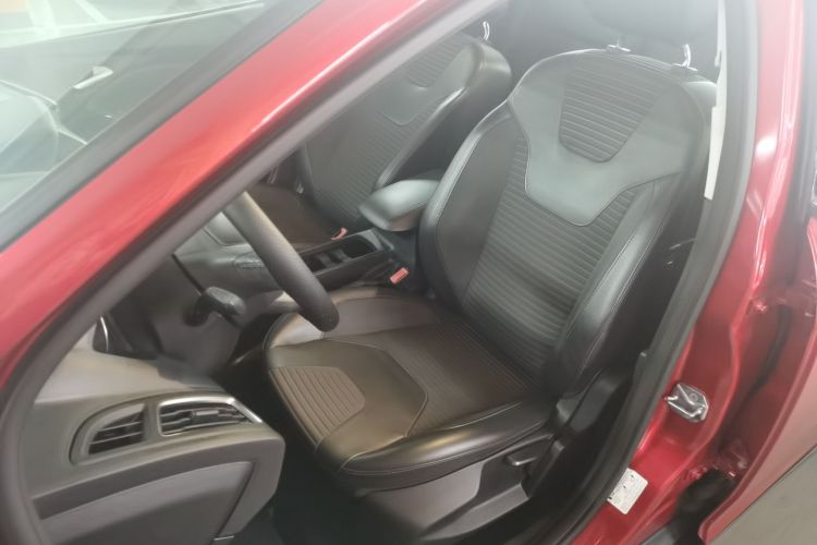 福特 福克斯 2015款 三厢 EcoBoost 180 自动精英型局部细节19