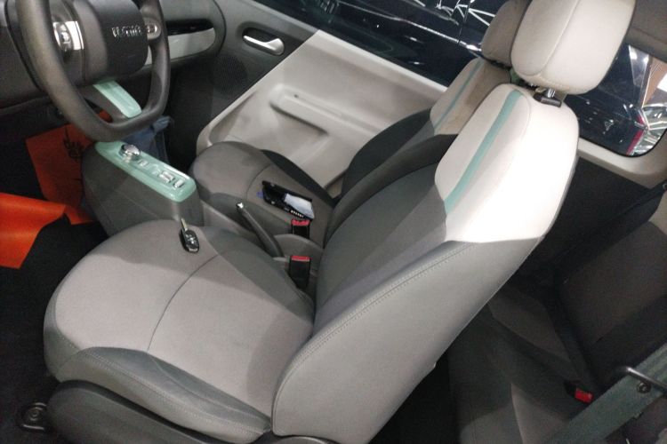 长安启源 长安Lumin 2022款 210km 香甜款中控内饰19