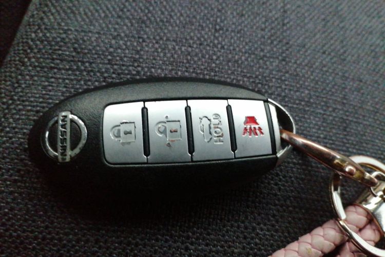 日产 逍客 2012款 2.0XL 火 CVT 2WD中控内饰11