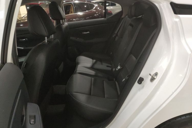 日产 轩逸 2023款 1.6L CVT悦享版中控内饰7004