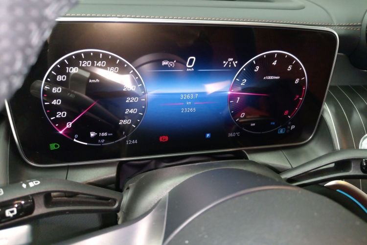 奔驰GLC 2024款 GLC 300 L 4MATIC 豪华型 5座中控内饰14