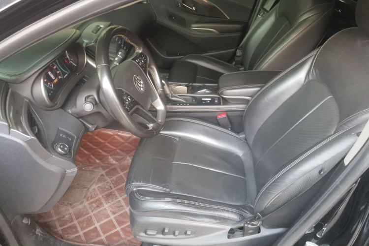 别克 君越 2013款 2.0T SIDI 智享旗舰型中控内饰19