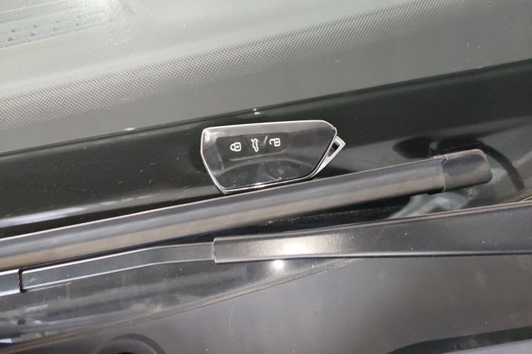 大众 高尔夫 2023款 改款 280TSI DSG R-Line Lite中控内饰11