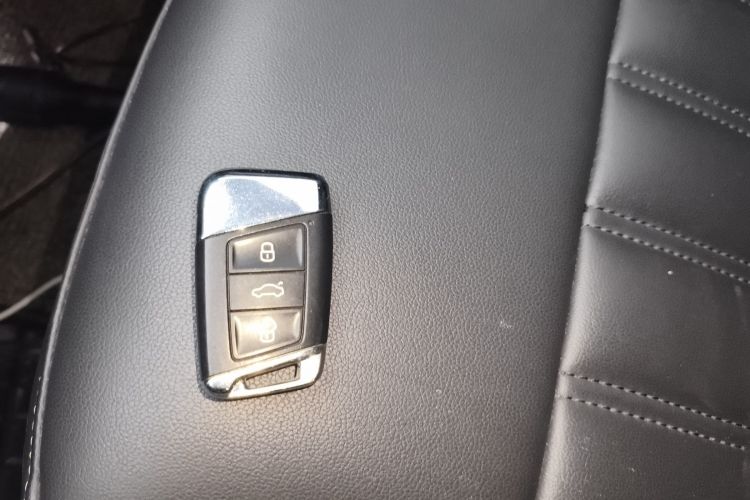 大众 帕萨特 2019款 280TSI 商务版 国VI中控内饰11