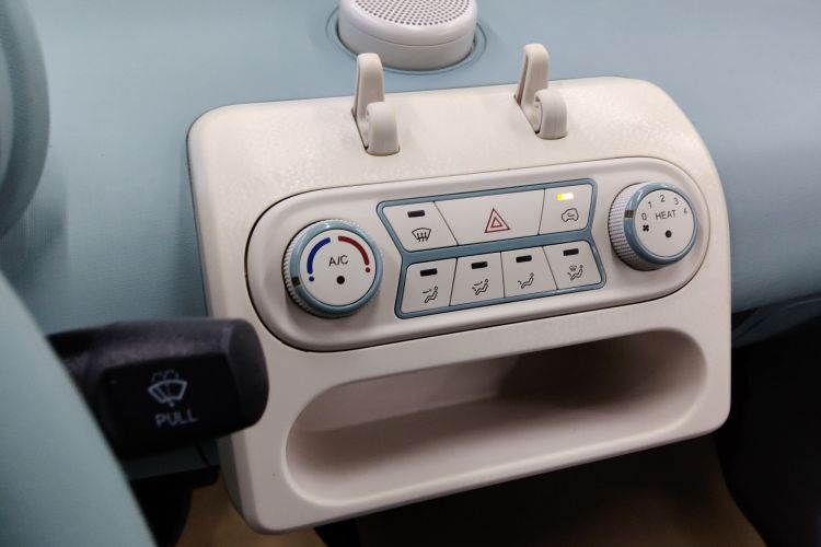 凌宝汽车 凌宝uni 2022款 微甜版中控内饰16