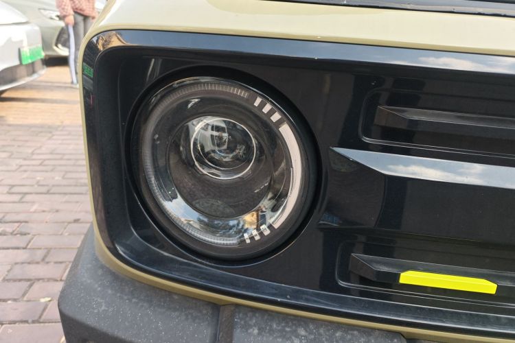 吉利银河 2025款 210km 熊猫骑士车身外观8