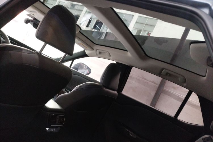 雷克萨斯RZ 2023款 450e 四驱纵享版中控内饰22