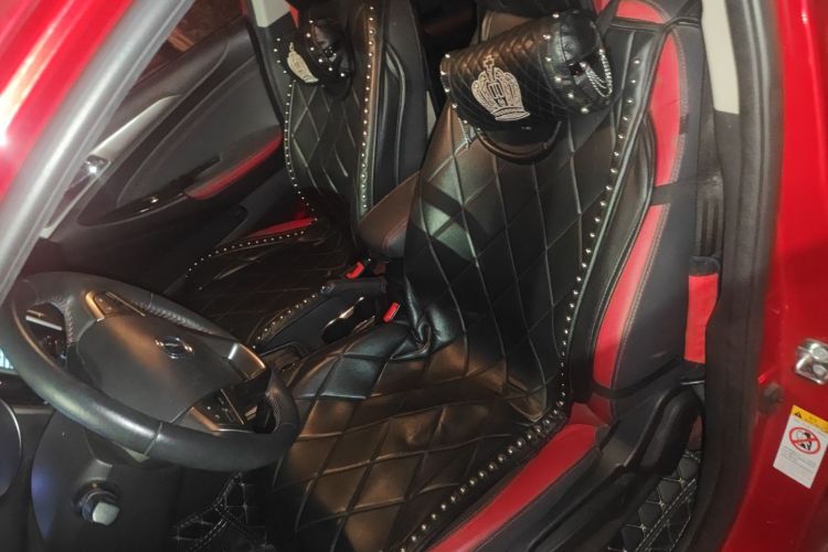 长安 逸动 2016款 XT 1.6L 自动俊酷型中控内饰19