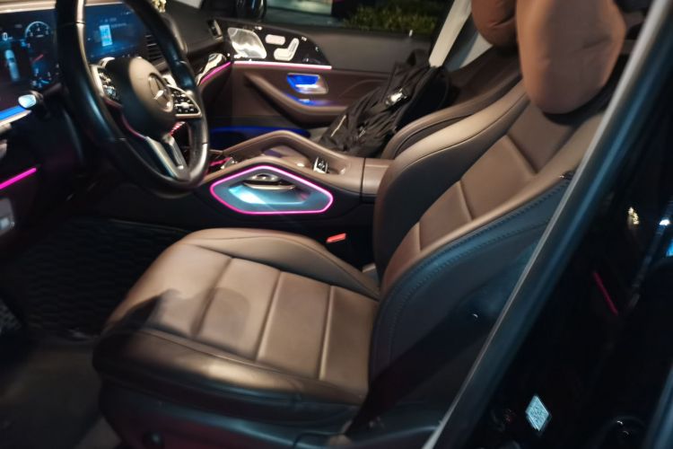 奔驰GLE 2022款 GLE 350 4MATIC 时尚型中控内饰20