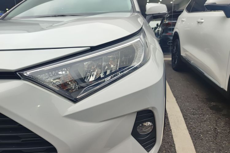 丰田 RAV4荣放 2020款 2.0L CVT两驱风尚版局部细节36