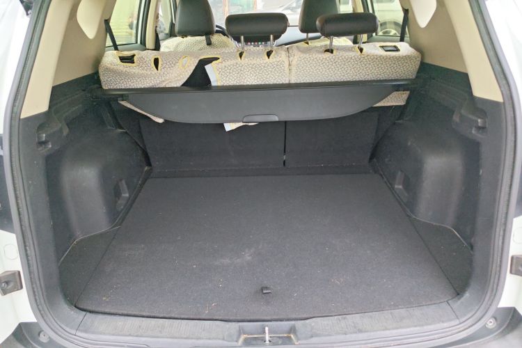 比亚迪 宋 2016款 2.0TID 自动尊贵型局部细节23