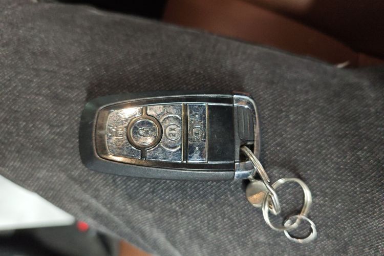 林肯 飞行家 2020款 3.0T V6 四驱尊雅版中控内饰7001