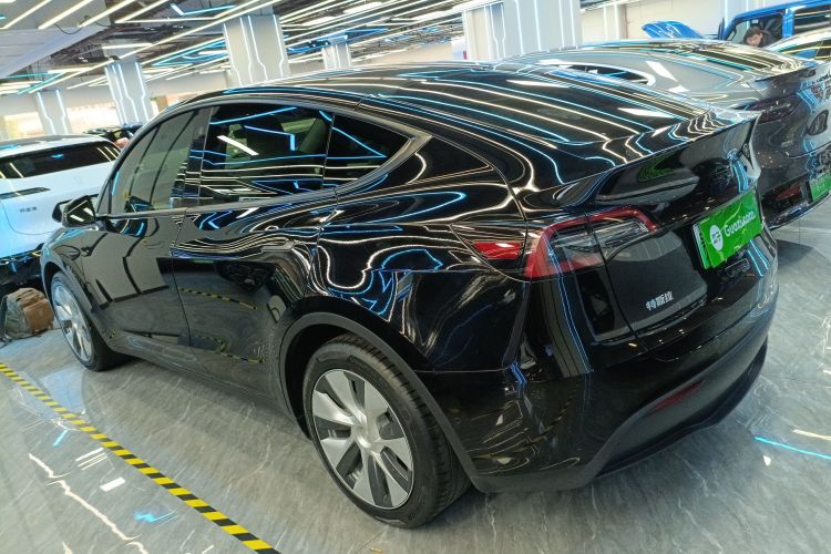 特斯拉 Model Y 2022款 长续航全轮驱动版车身外观6003