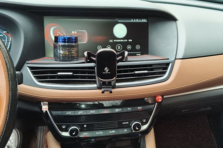 宝沃BX7 2016款 28T 两驱豪华版 5座中控内饰16