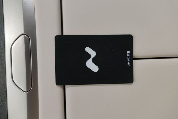 乐道L90 2025款 Ultra 六座版中控内饰11