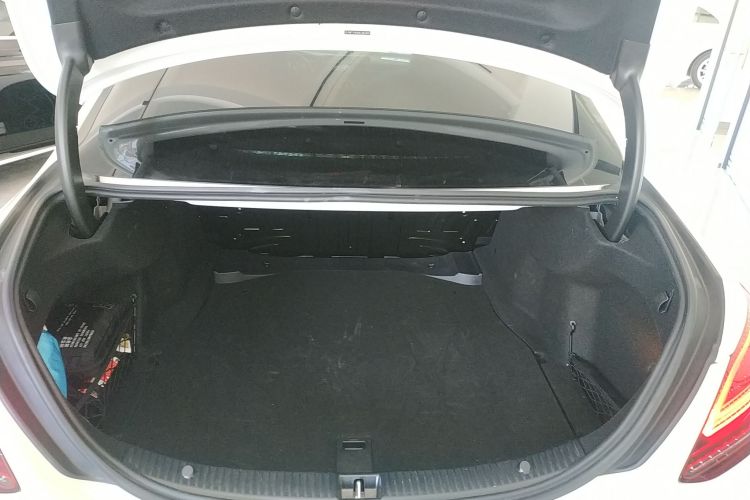 奔驰C级 2021款 C 260 星耀臻藏版机舱底盘23