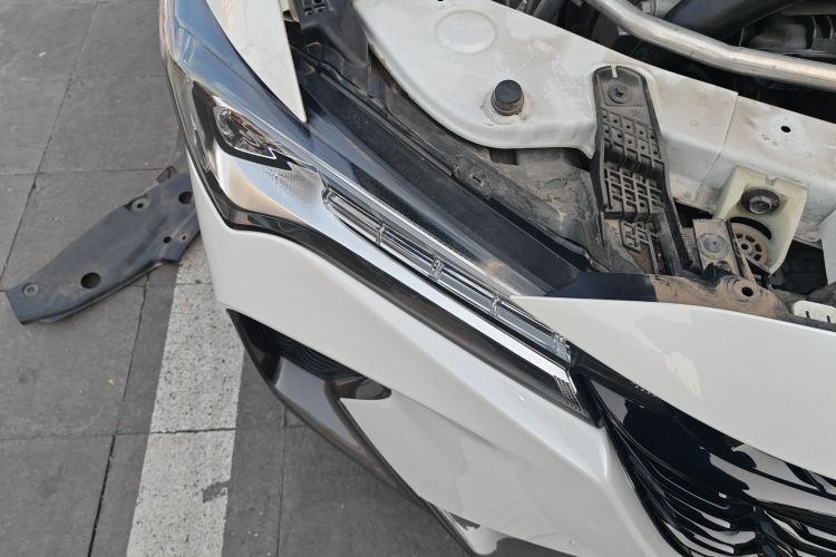 别克 威朗 2023款 Pro GS 疾风版车身外观8