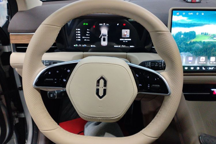 鸿蒙智行 问界M7 2024款 1.5T 智驾四驱Max版 5座局部细节13