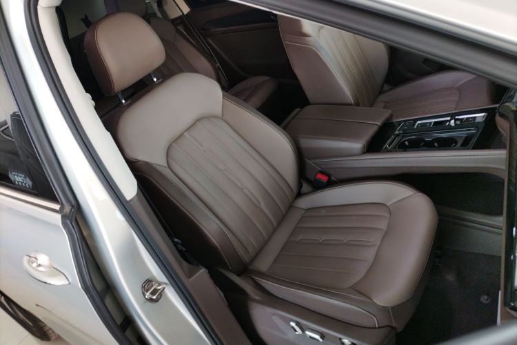 大众 威然 2024款 330TSI 豪华版局部细节41