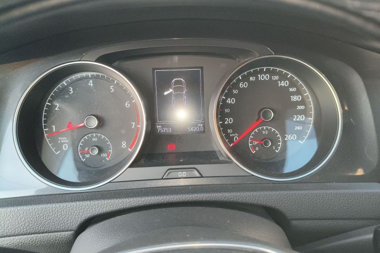 大众 高尔夫 2018款 1.6L 自动舒适型中控内饰15