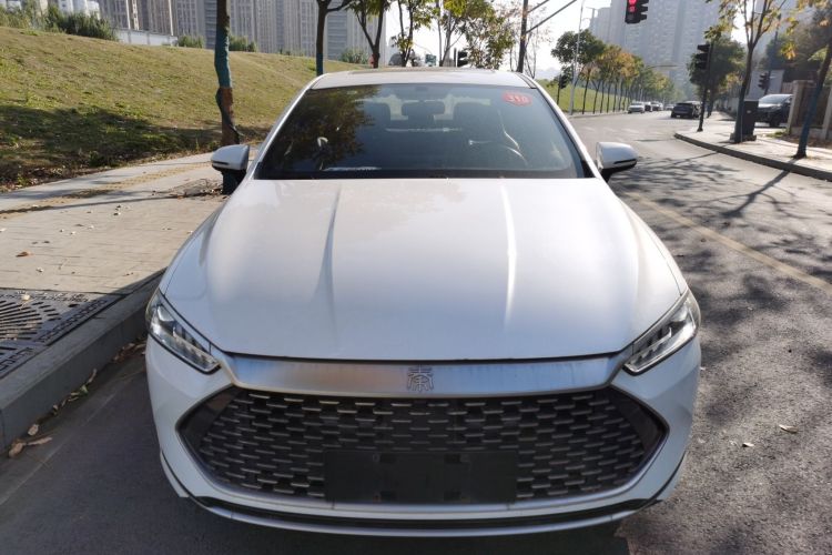 比亚迪 秦PLUS 2021款 DM-i 55KM 旗舰型车身外观2