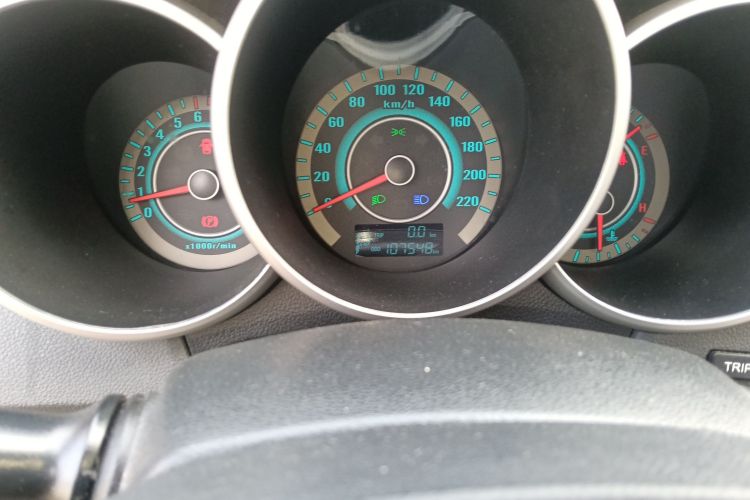 长安 逸动 2014款 1.6L 自动豪华型中控内饰14