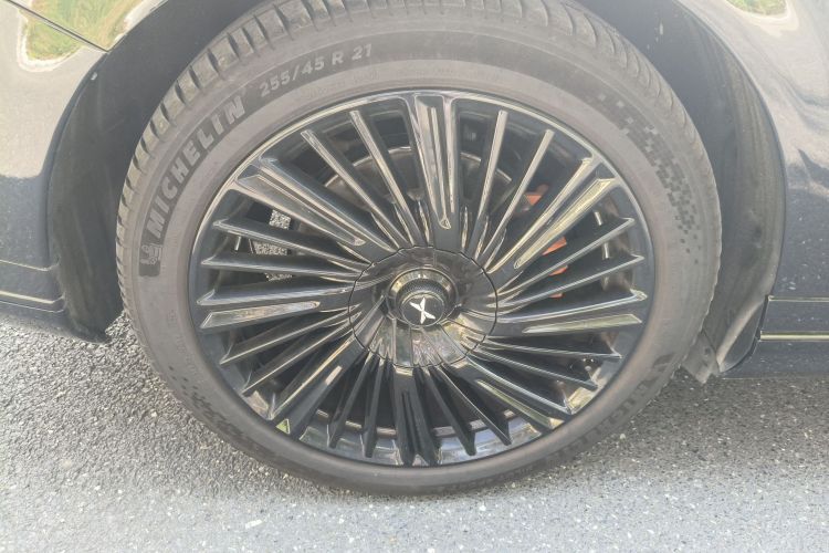 小鹏G9 2025款 680 超长续航四驱 Max车身外观6008