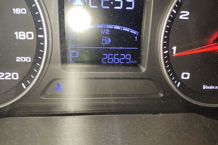 名爵ZS 2018款 1.5L 自动豪华版 国V中控内饰15