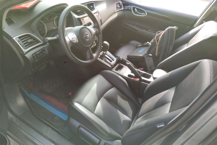 日产 轩逸 2021款 经典 1.6XL CVT豪华版中控内饰19