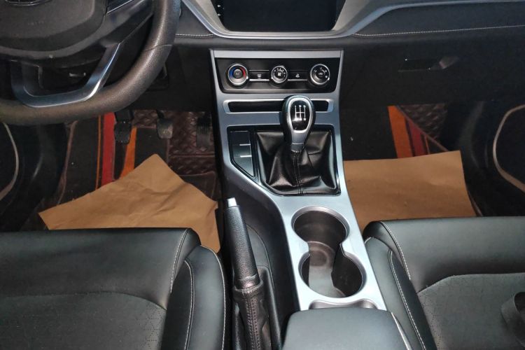 吉利汽车 帝豪 2021款 UP 1.5L 手动舒适型中控内饰18