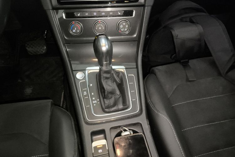 大众 高尔夫 2019款 280TSI DSG豪华型 国VI局部细节18