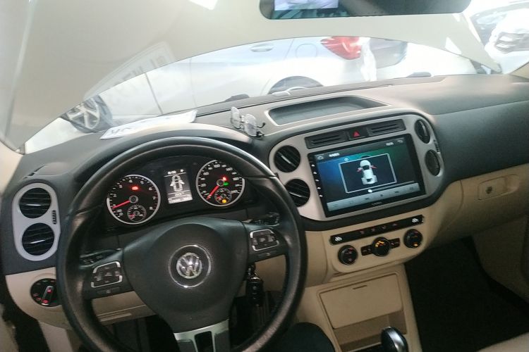 大众 途观 2013款 1.8TSI 自动两驱舒适版中控内饰7002