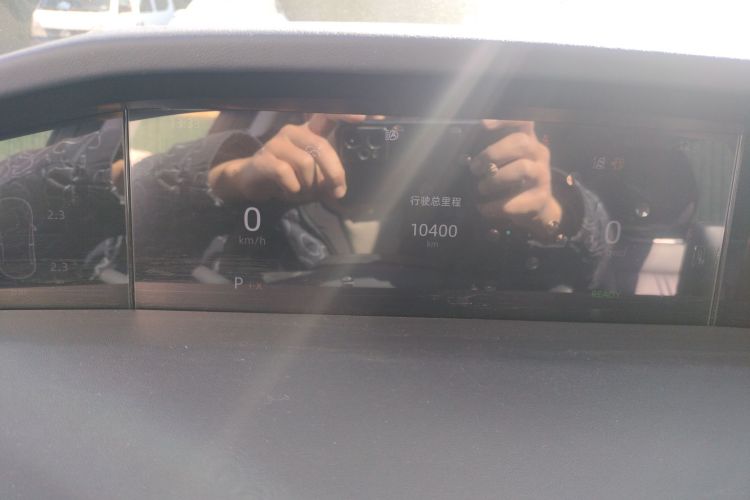 长安UNI-K 智电iDD 2024款 智电iDD 1.5T 135km智趣型中控内饰14