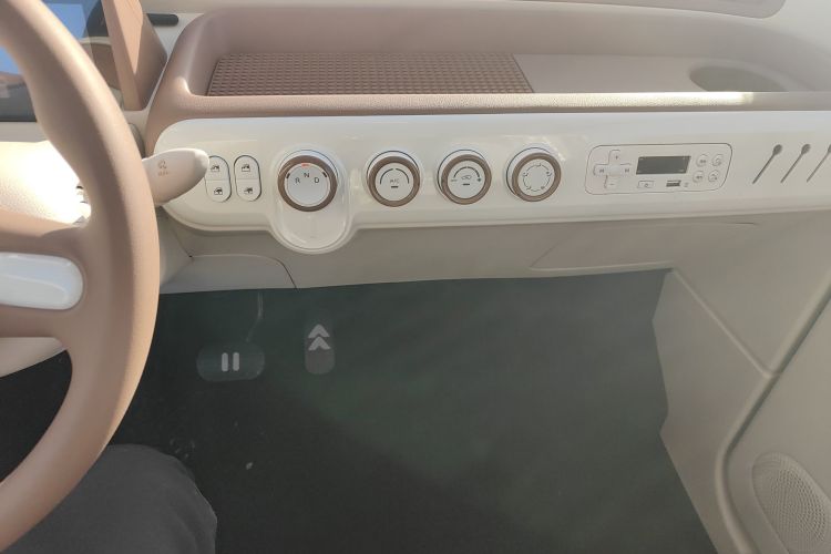 奔腾小马 2026款 222km 萌趣马 Plus中控内饰16